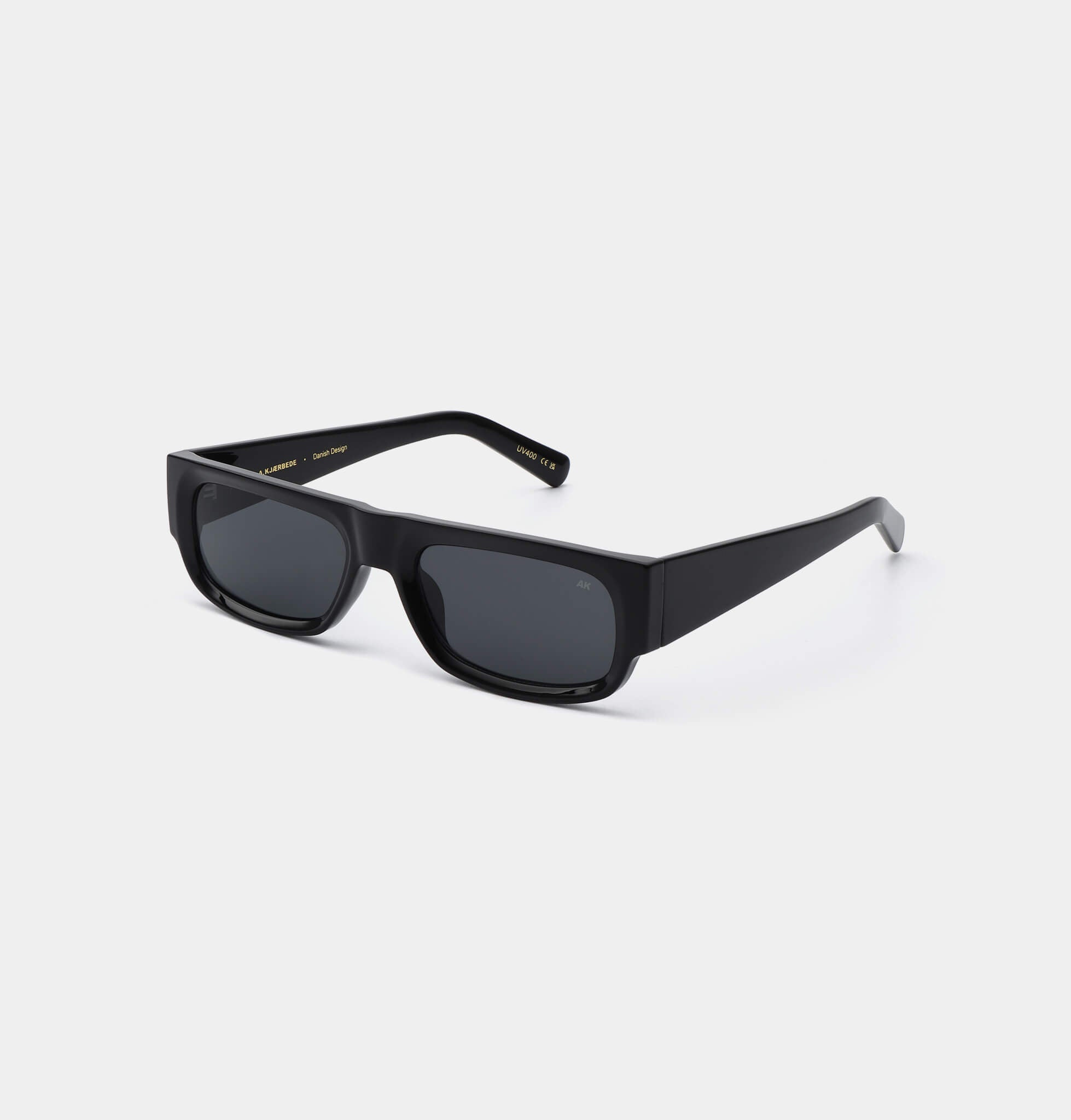 Jean sunglasses in black
