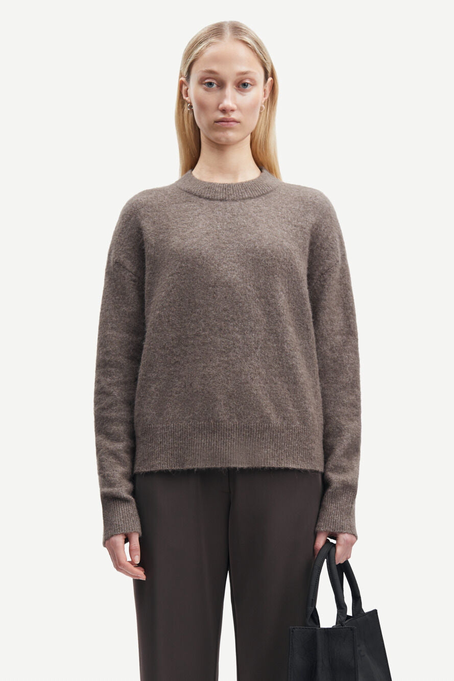 Anour knitted sweater in major brown