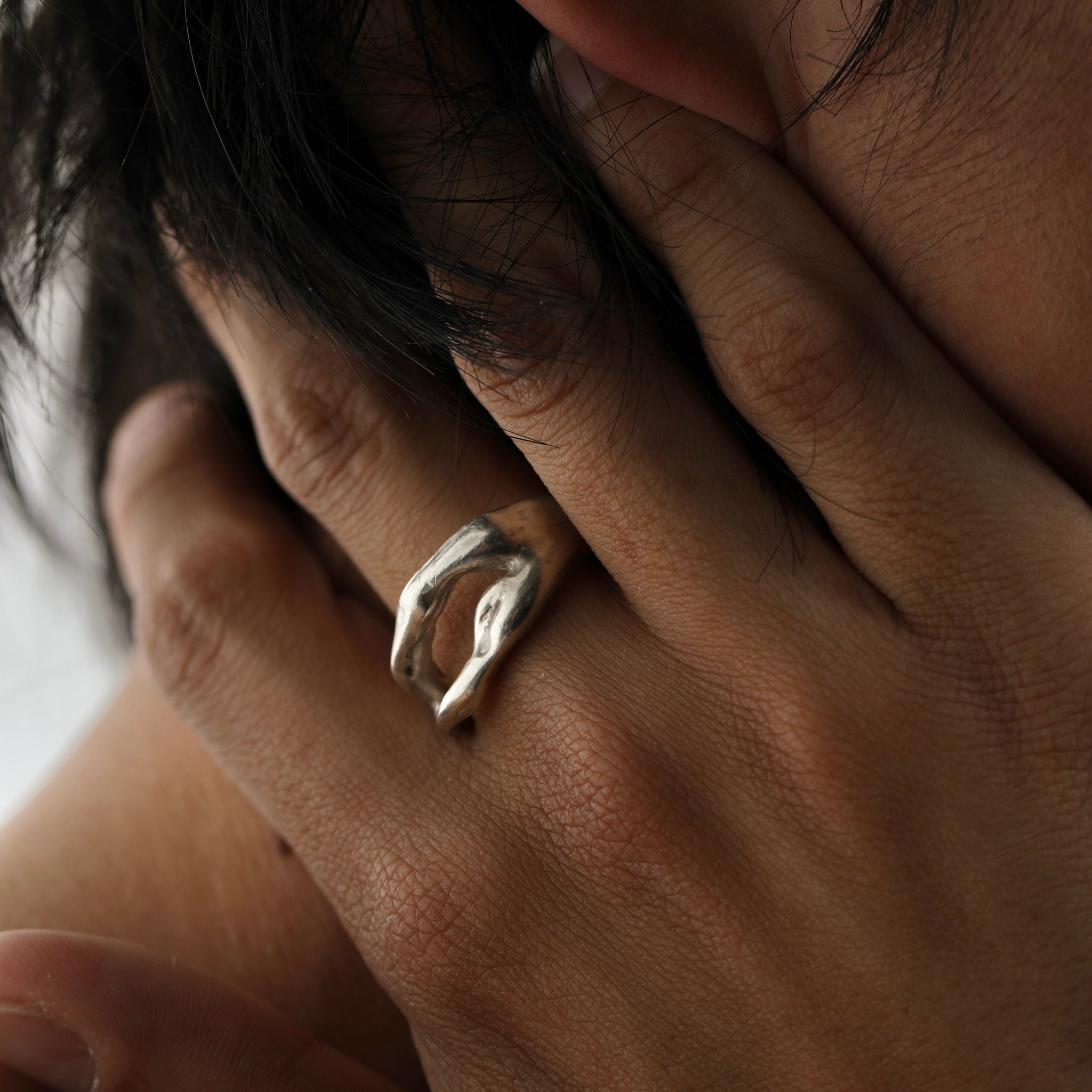 Seance silver ring by Studio Aseo