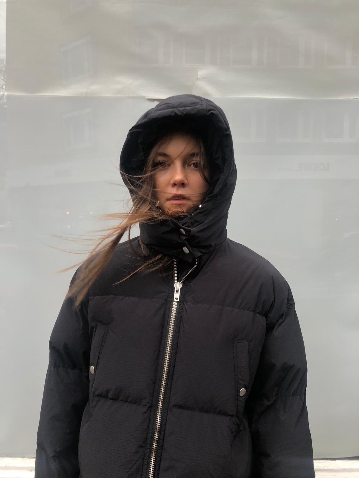 OVERSIZED PUFFER COAT IN BLACK – BEYOND STUDIOS