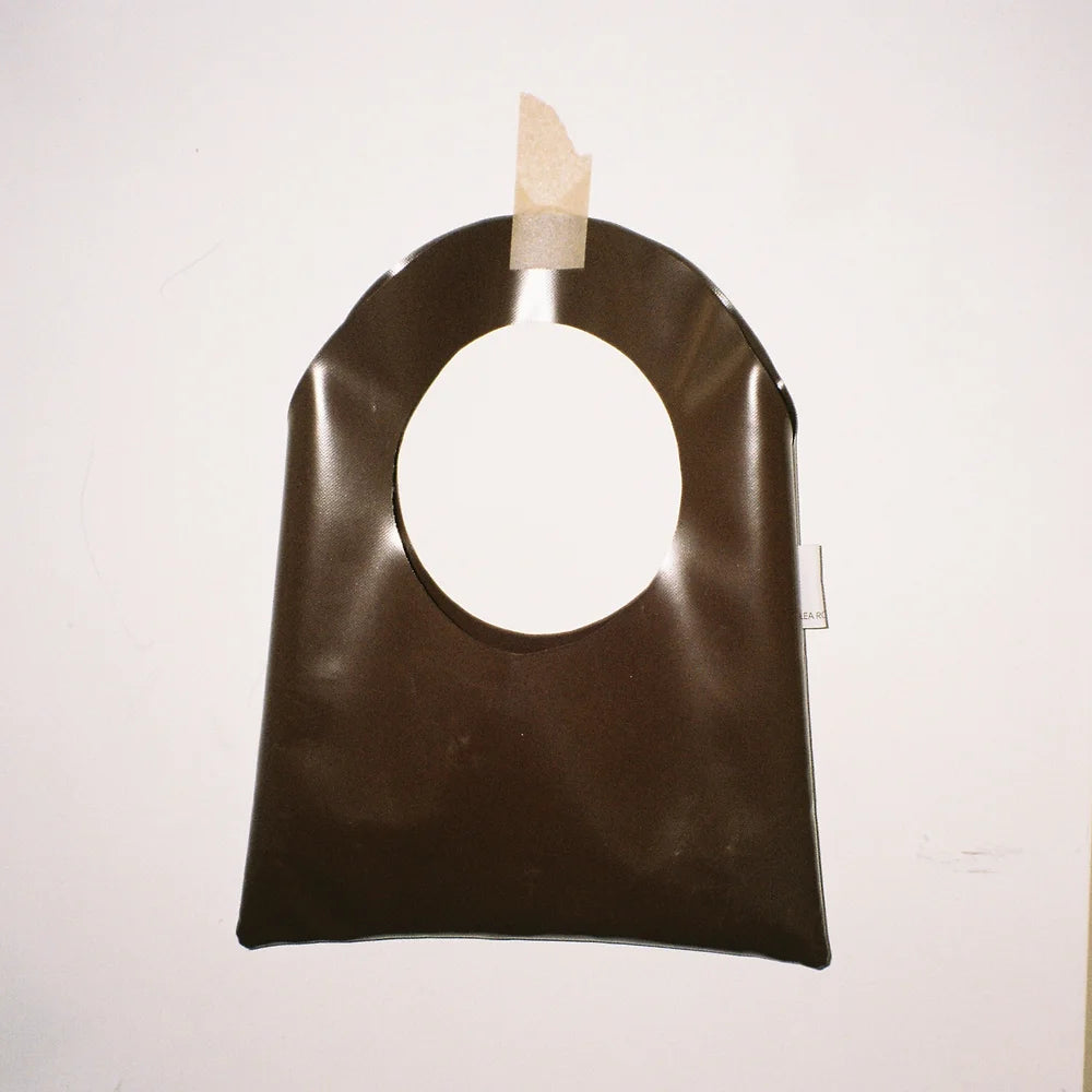 Bag nr 7 in brown by Lea Roesch