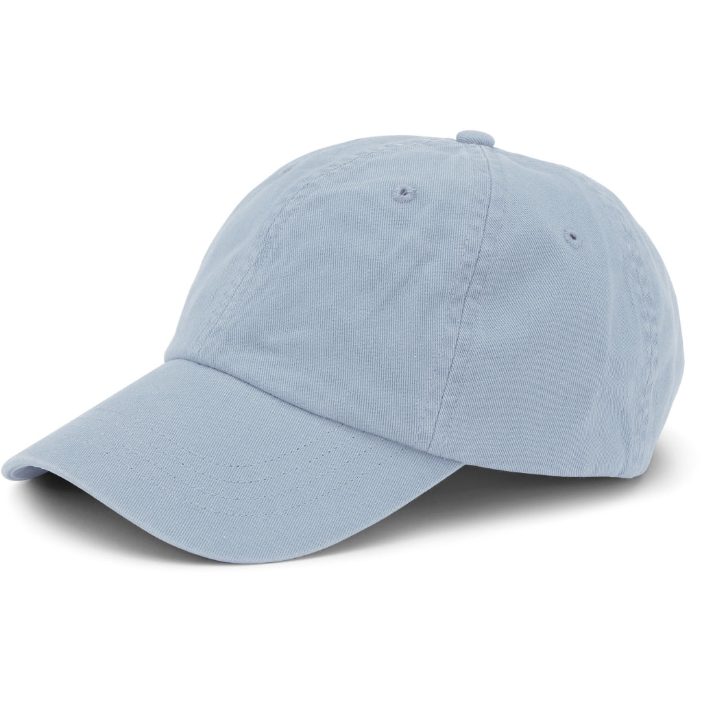 Organic cotton cap in powder blue