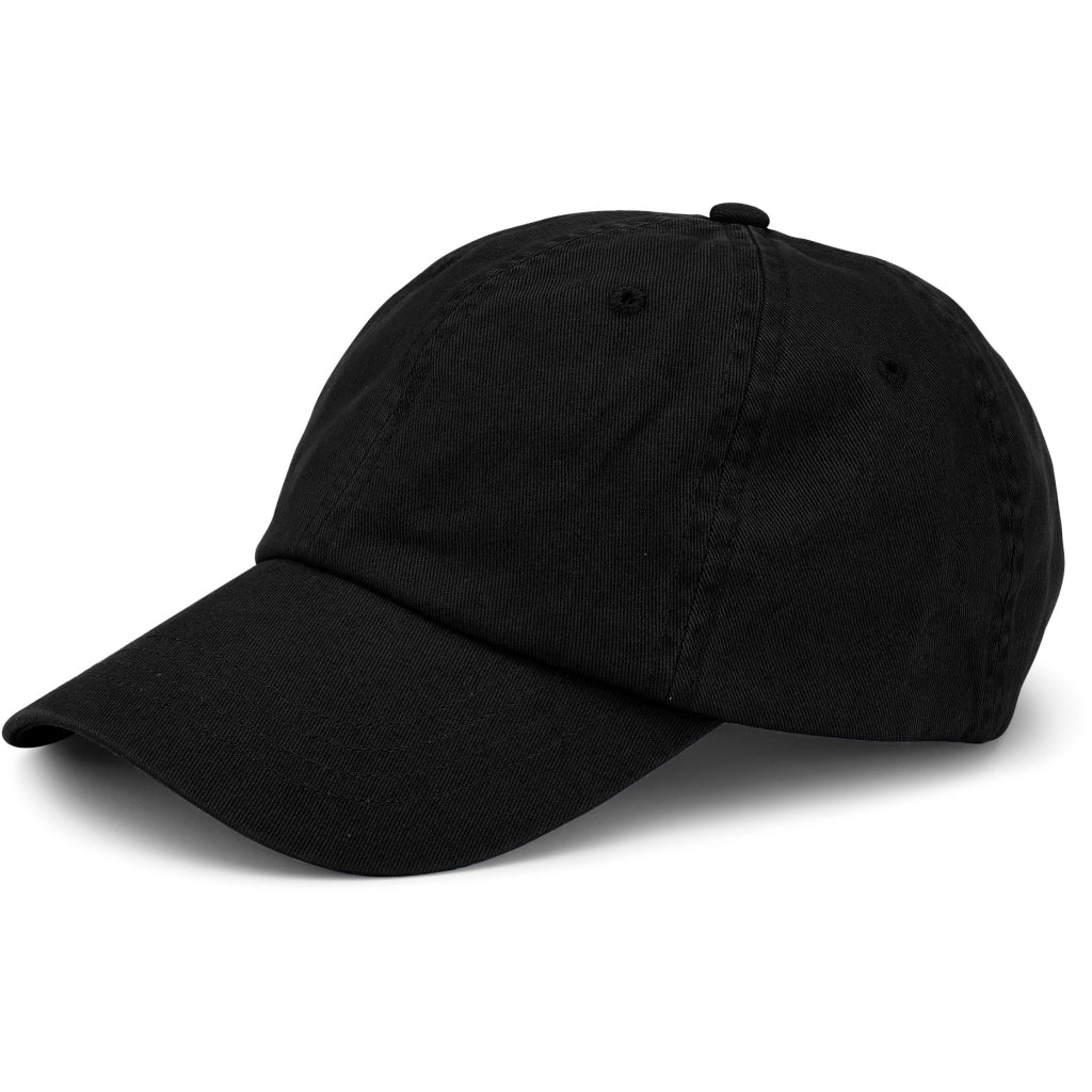 Organic cotton cap in deep black