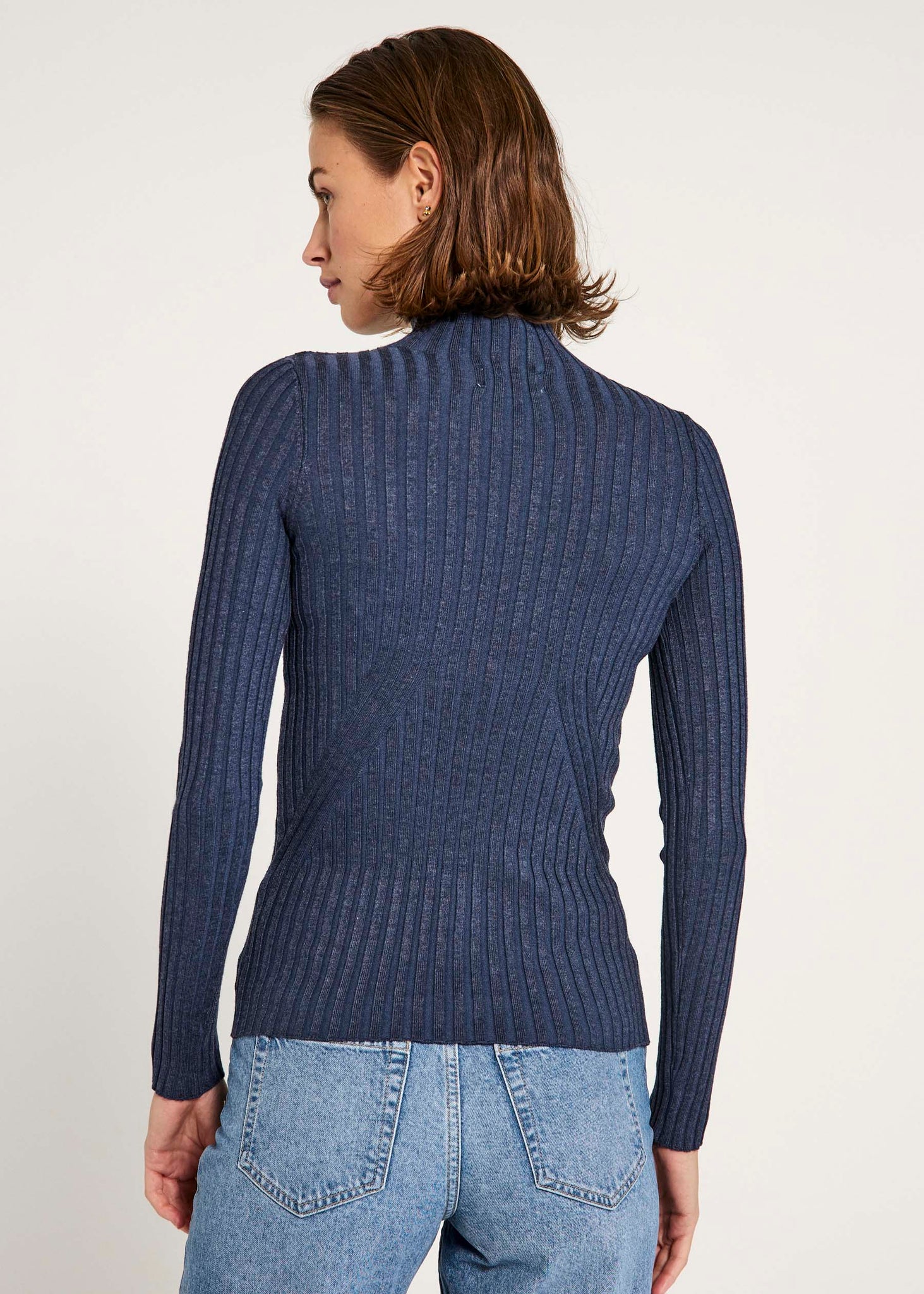 Karlina o neck top in dark blue melange