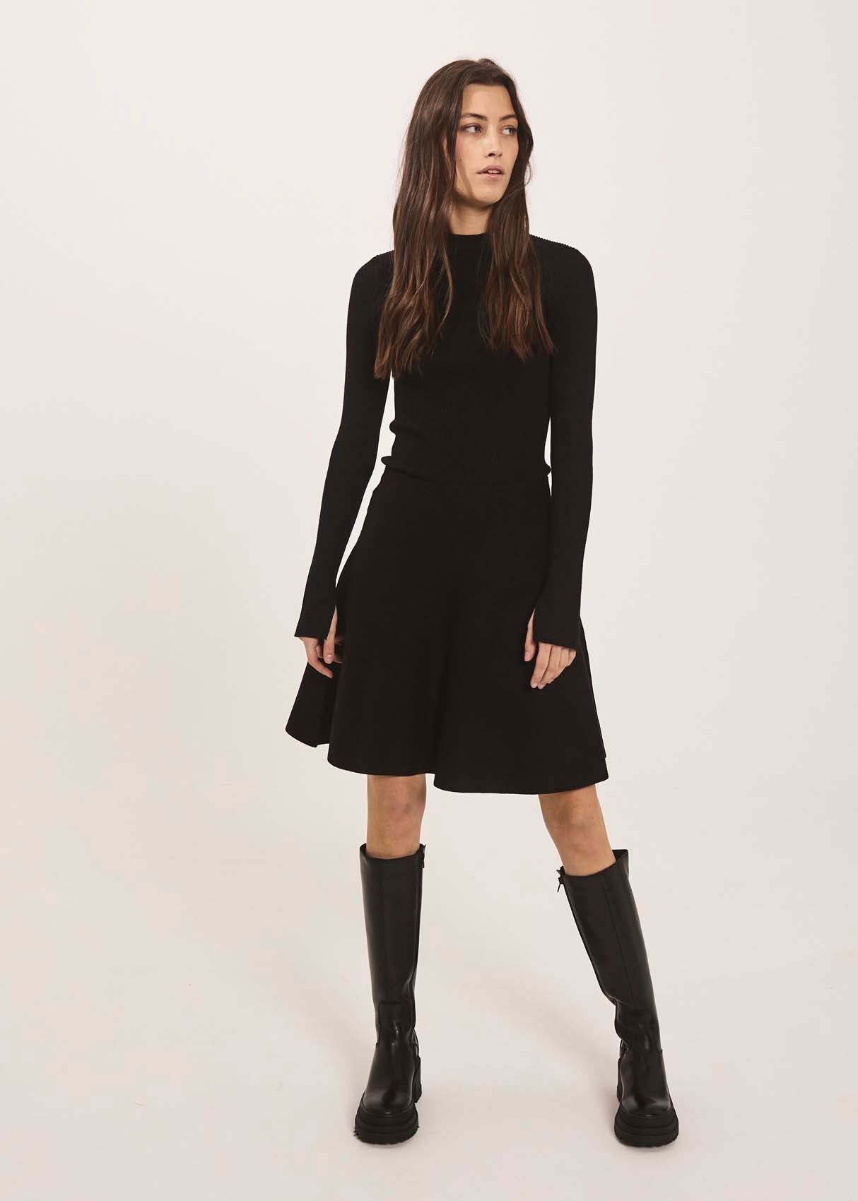 Als short knit skirt in black