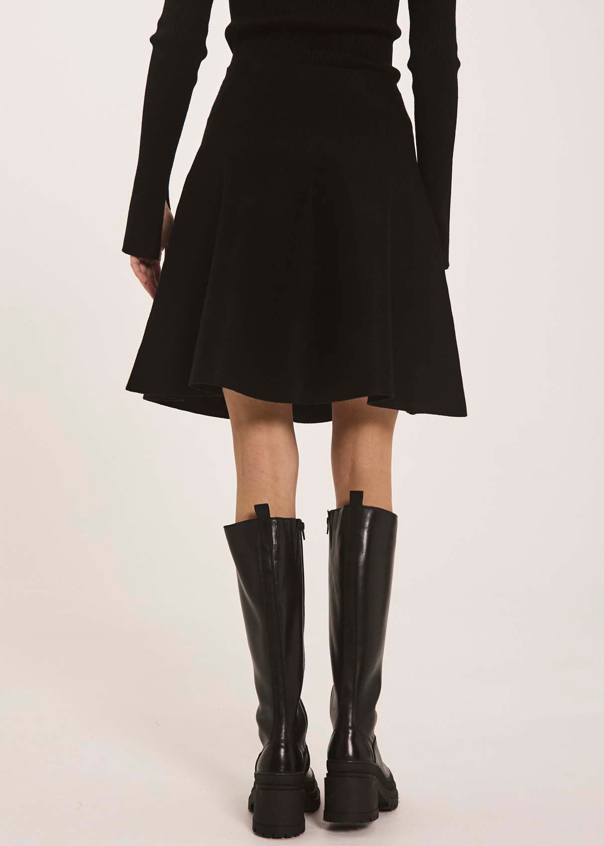 Als short knit skirt in black