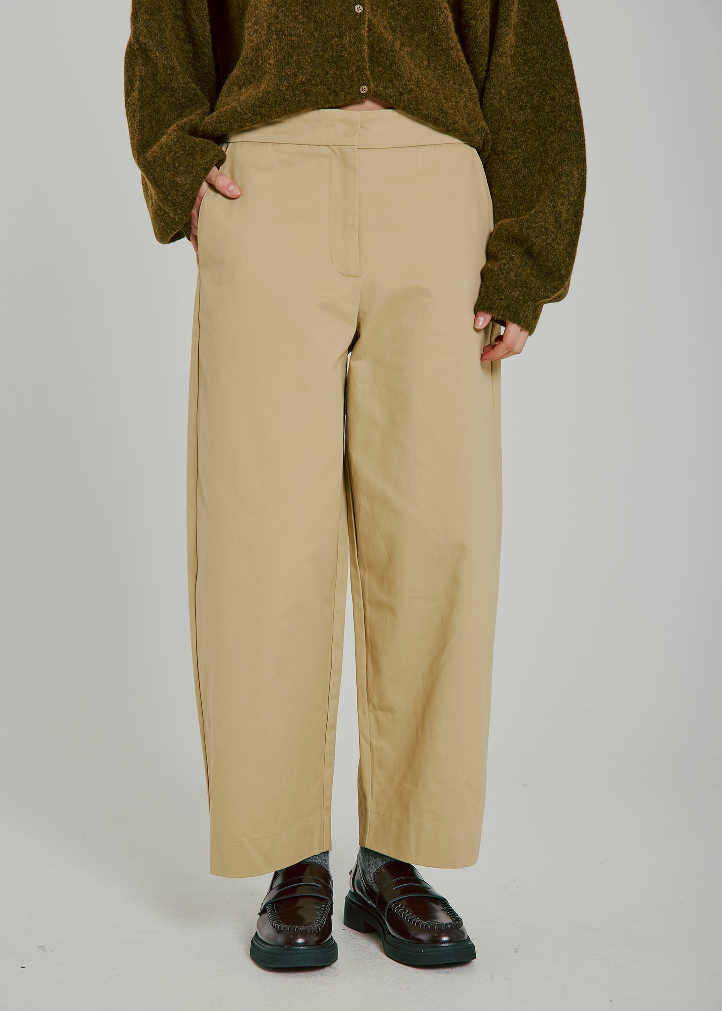 Casandra chinos in beige