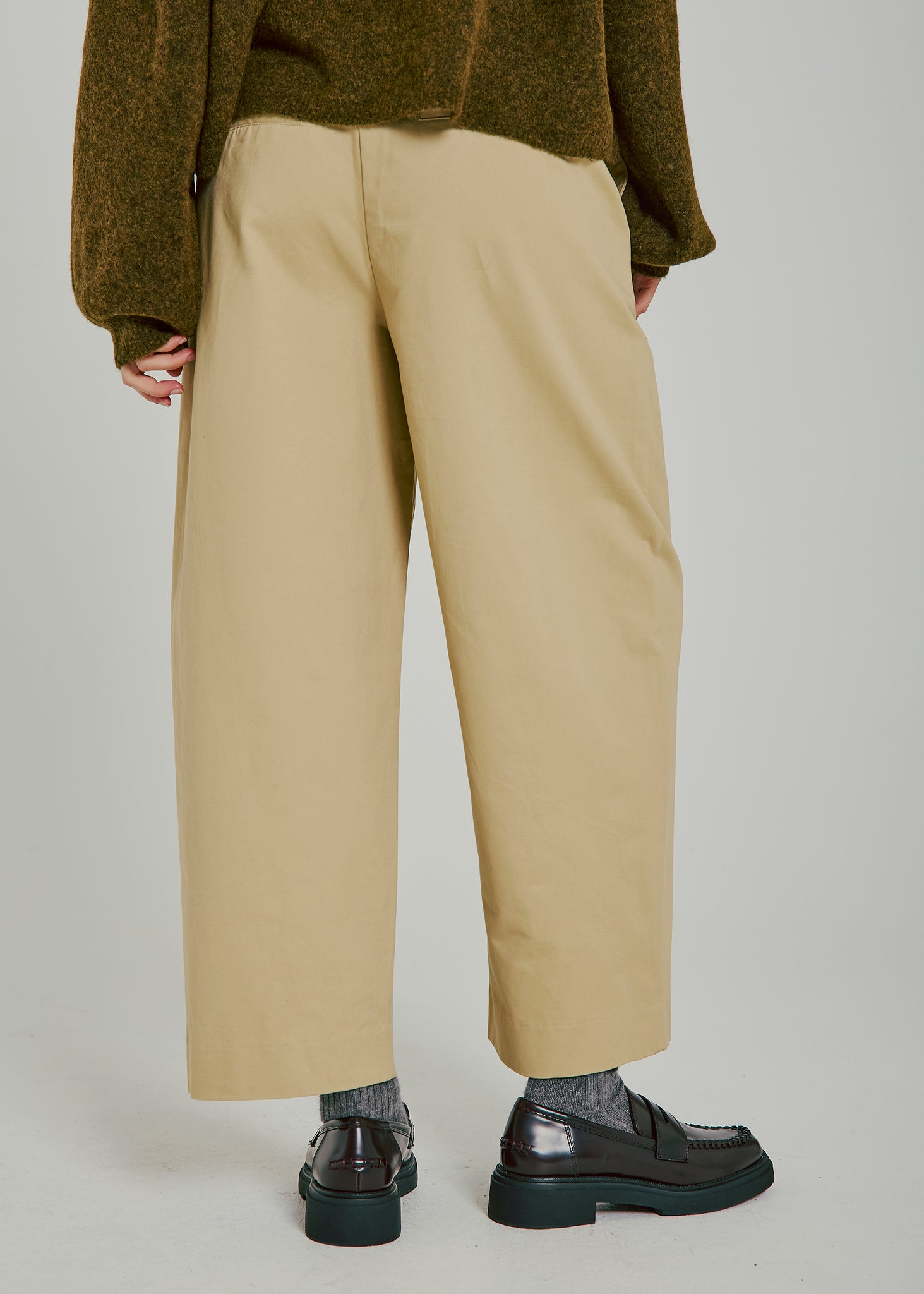 Casandra chinos in beige