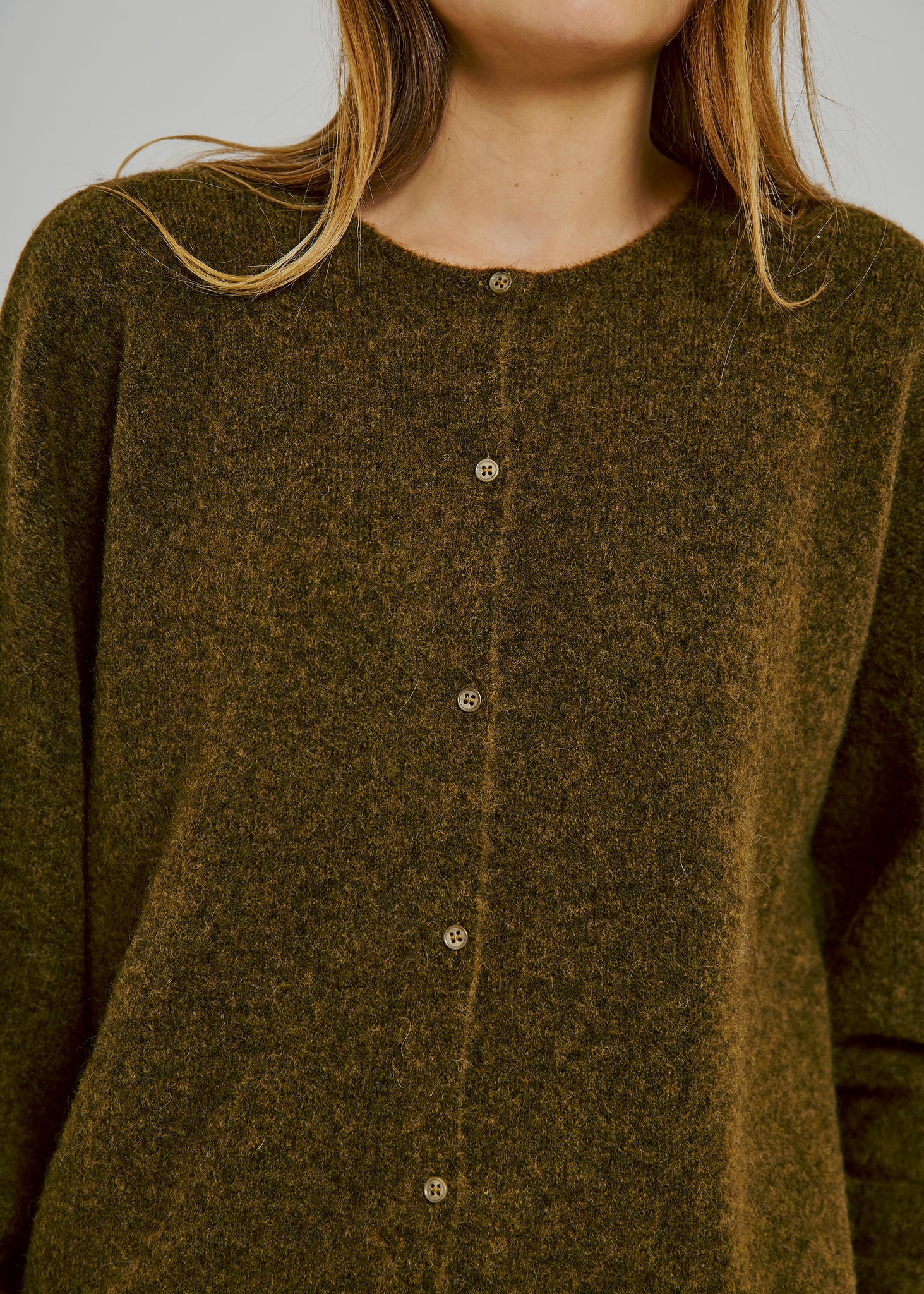 Halli button knit cardigan in army