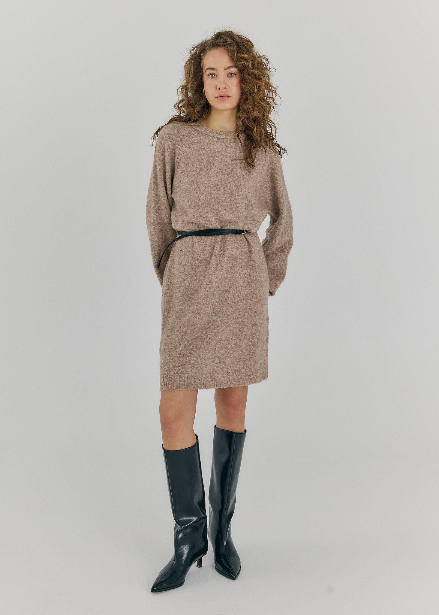 Halli knit dress in camel