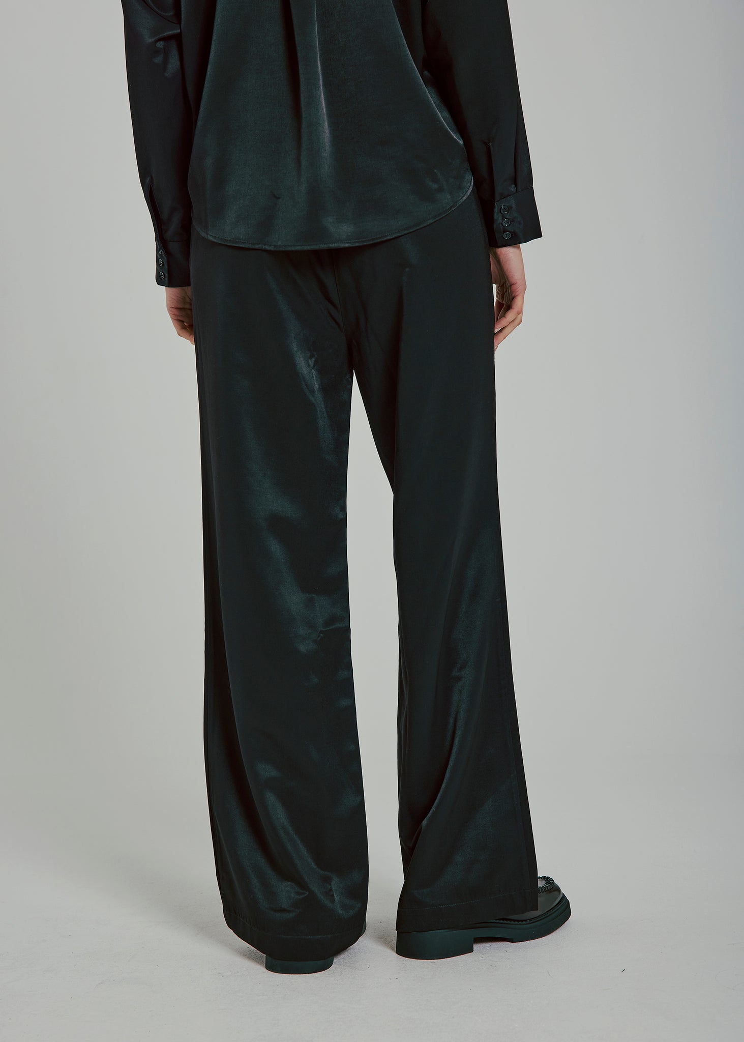 Talua pants in black