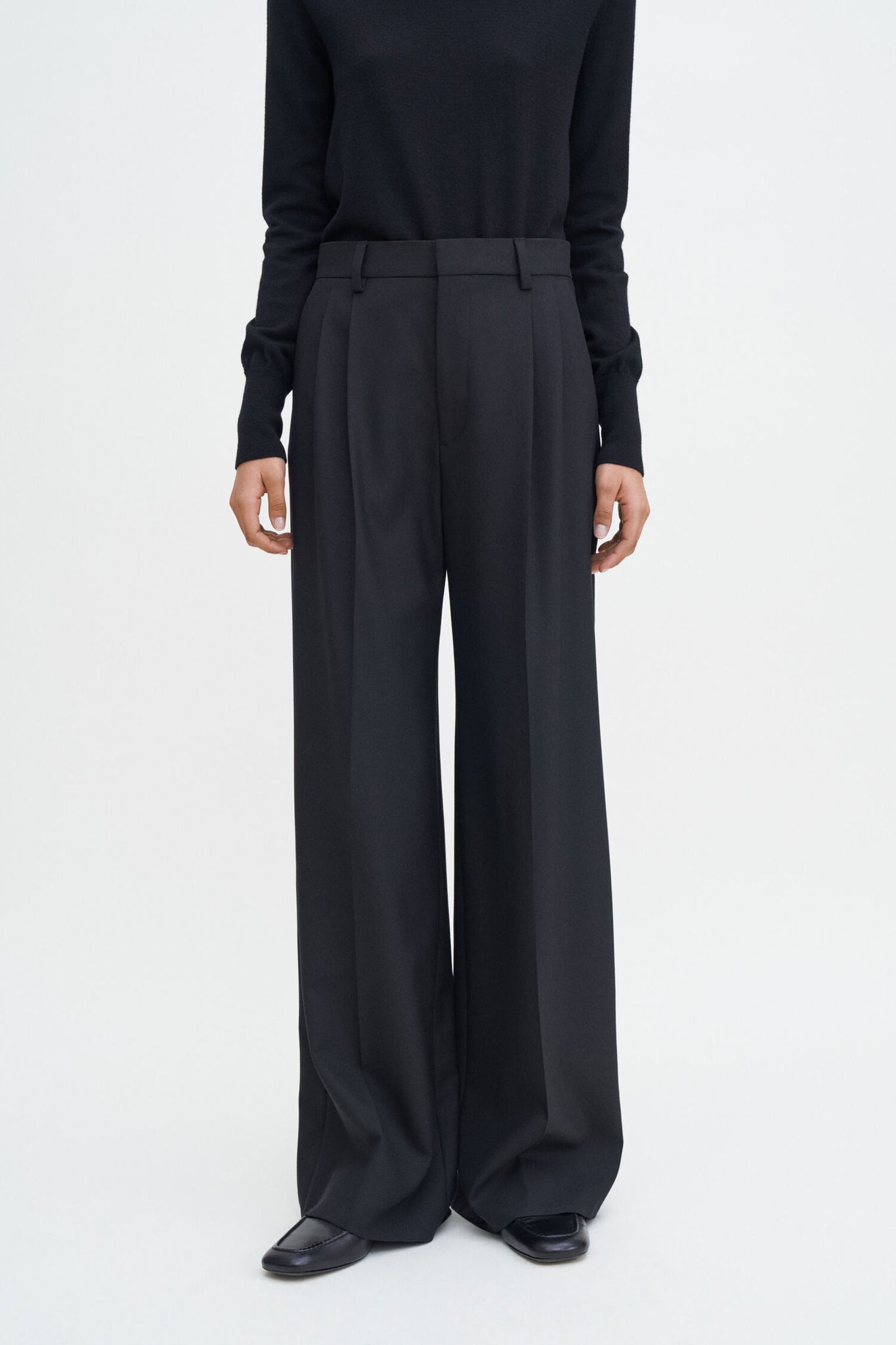 Darcey wool trousers in black by Filippa K