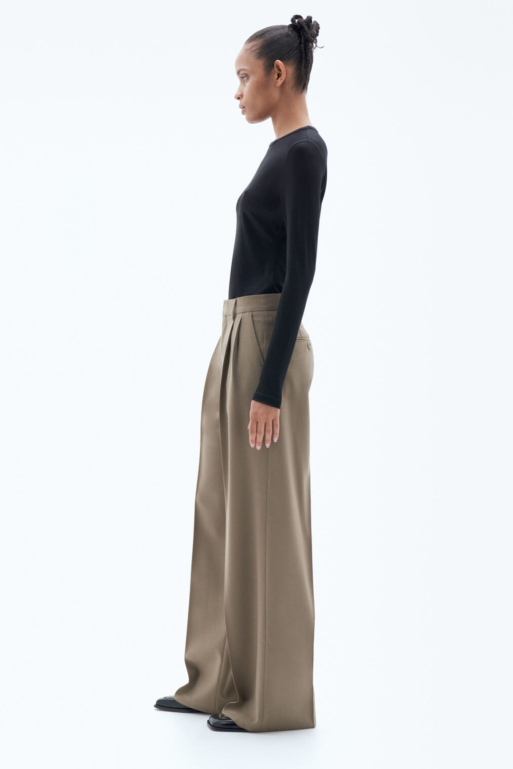 Darcey wool trousers in nougat by Filippa K