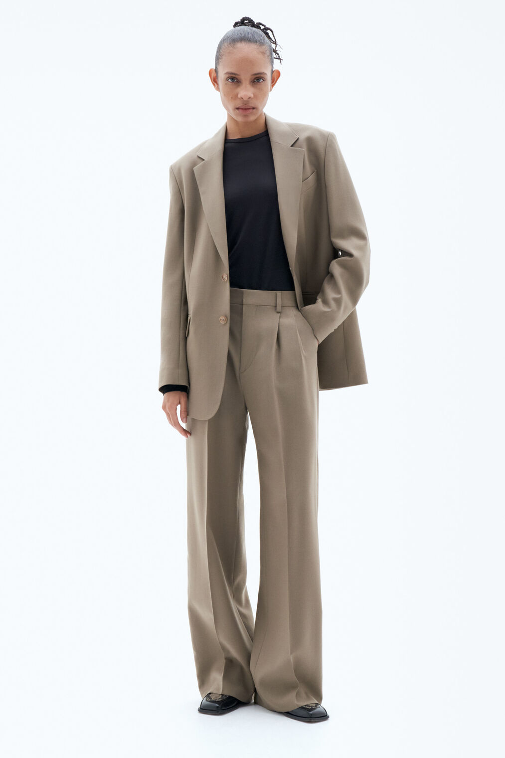 Darcey wool trousers in nougat by Filippa K