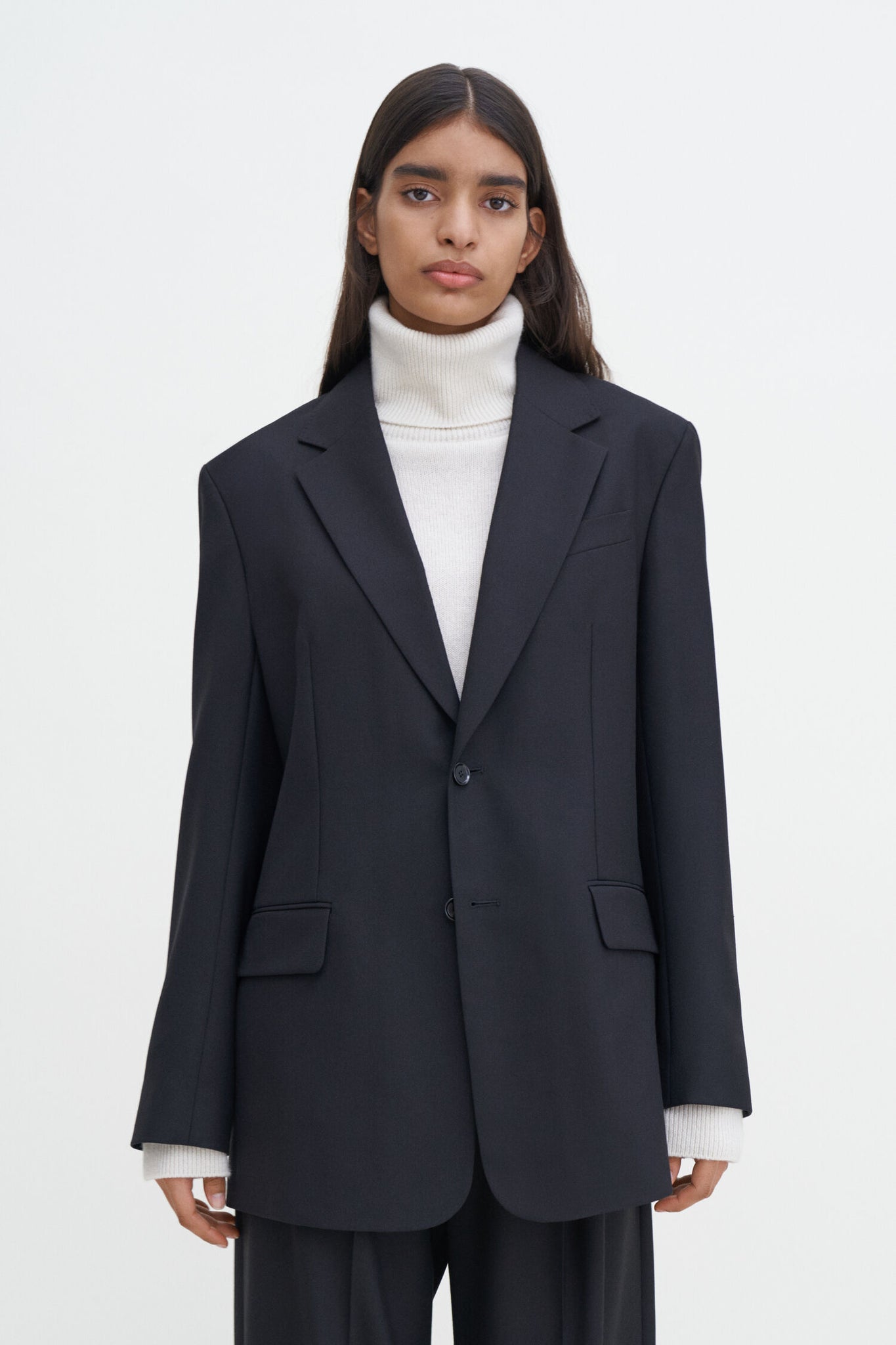 Davina blazer in black by Filippa K