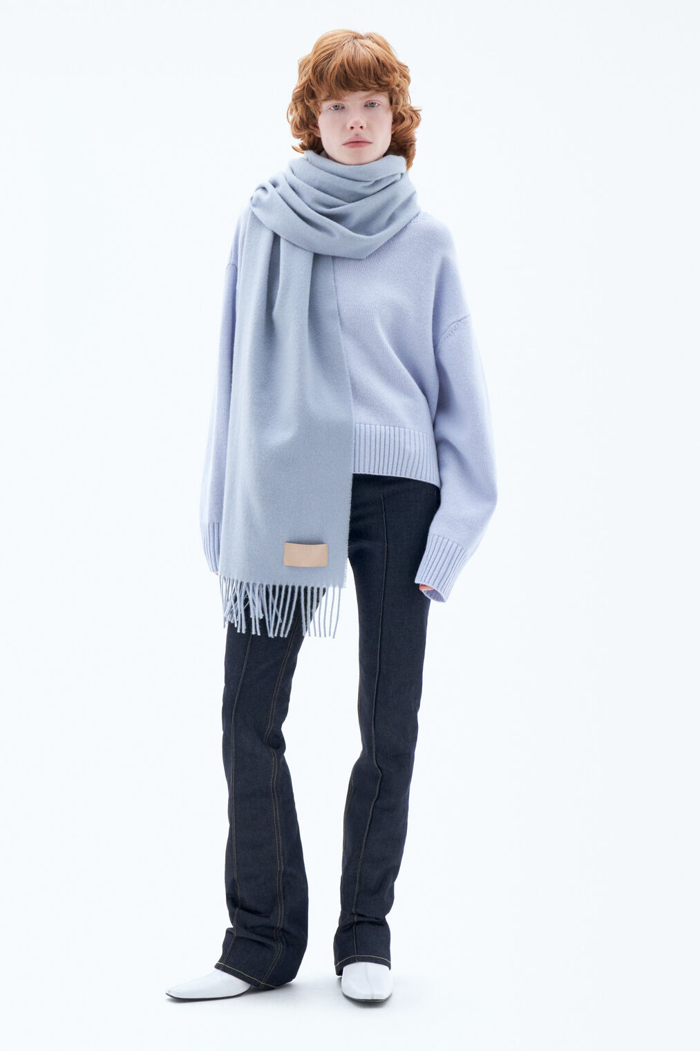 Cashmere blend scarf in ice blue