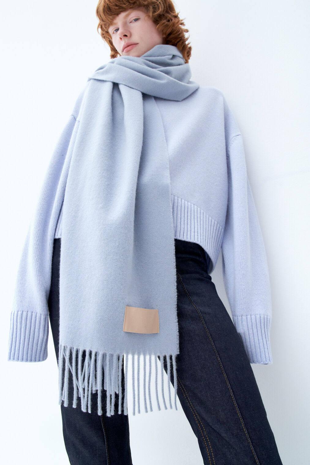 Cashmere blend scarf in ice blue