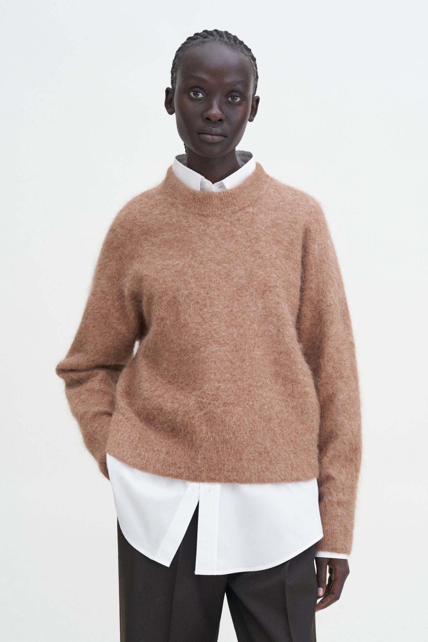 Fluffy sweater in dark beige by Filippa K