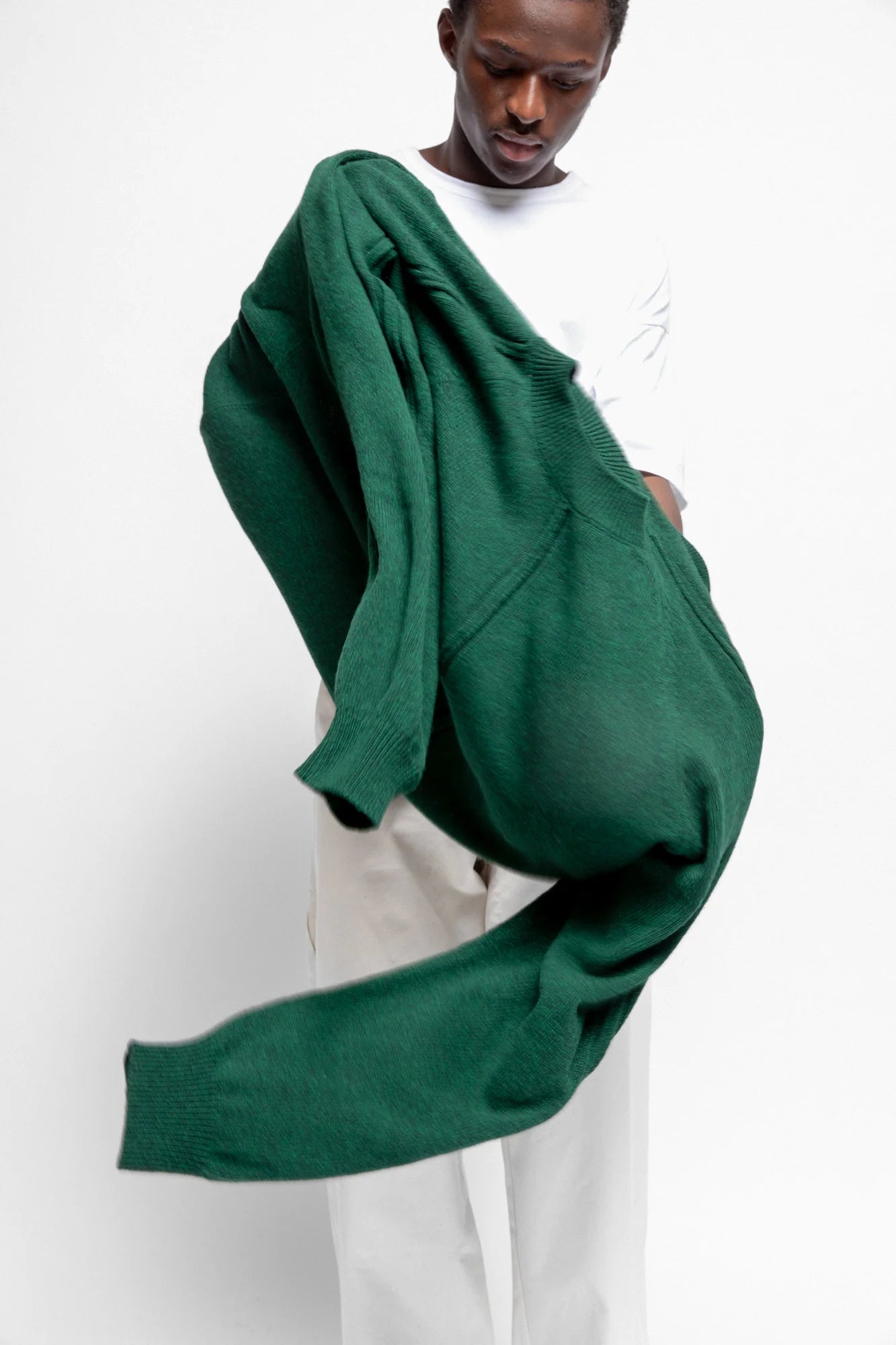 Serge unisex knit in lizzard green