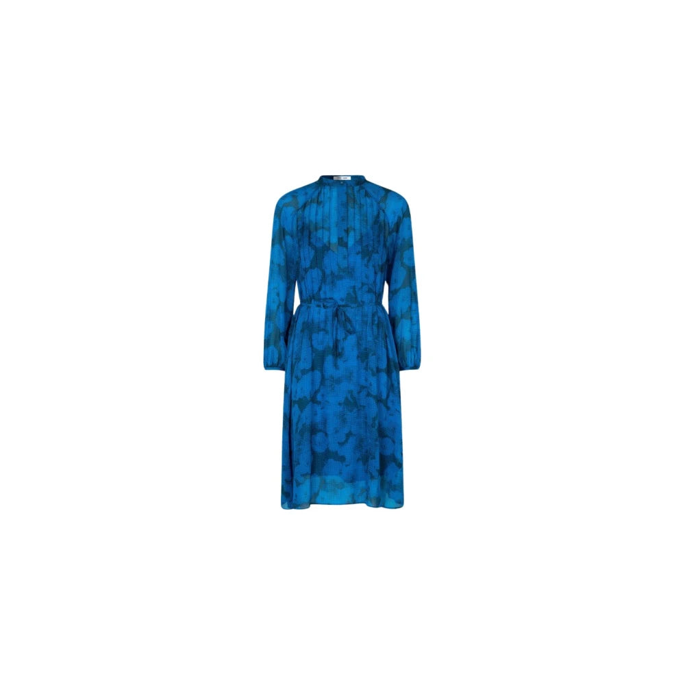 Elmy dress in freesia skydiver