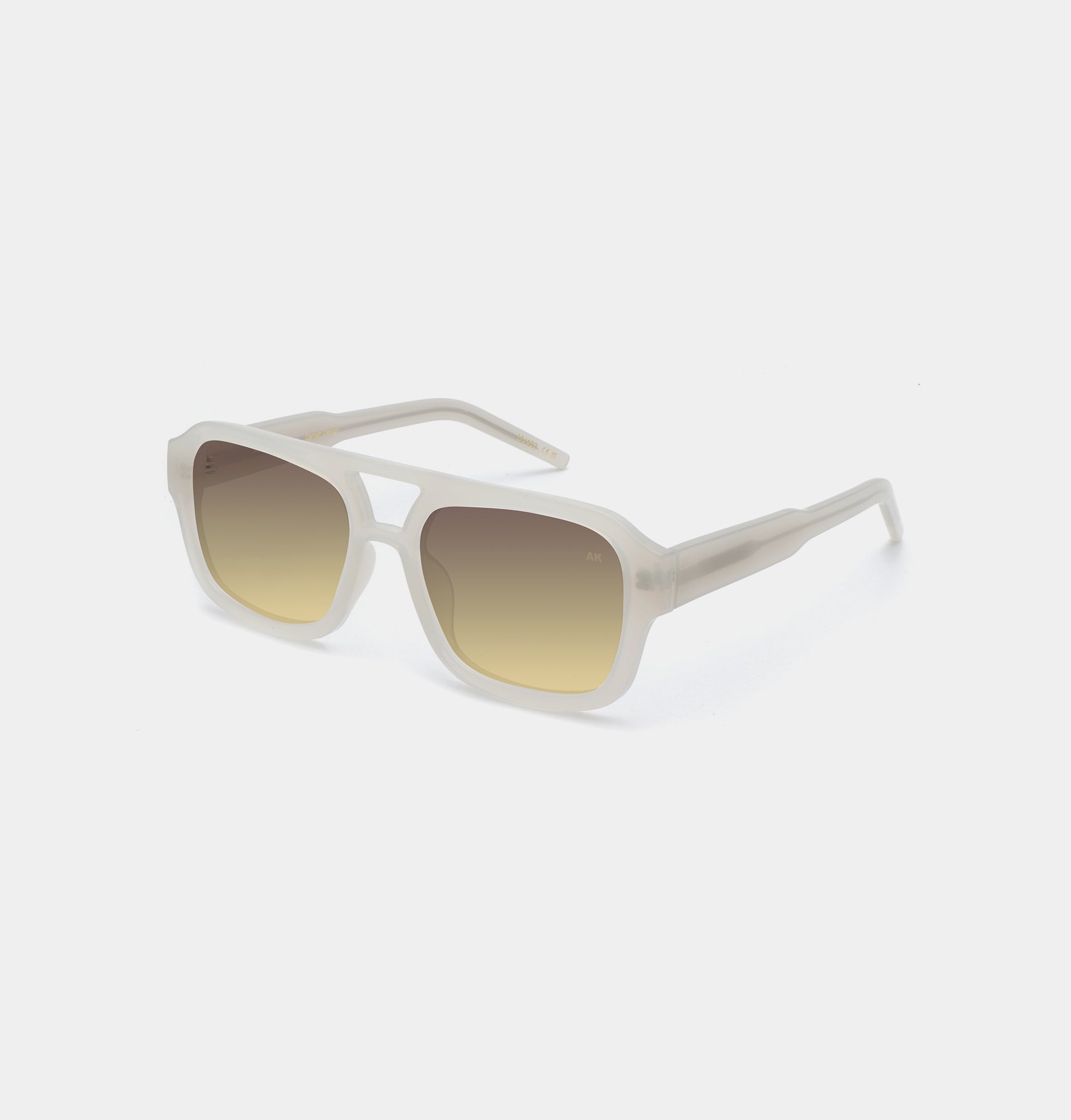 Kaya sunglasses in cream bone