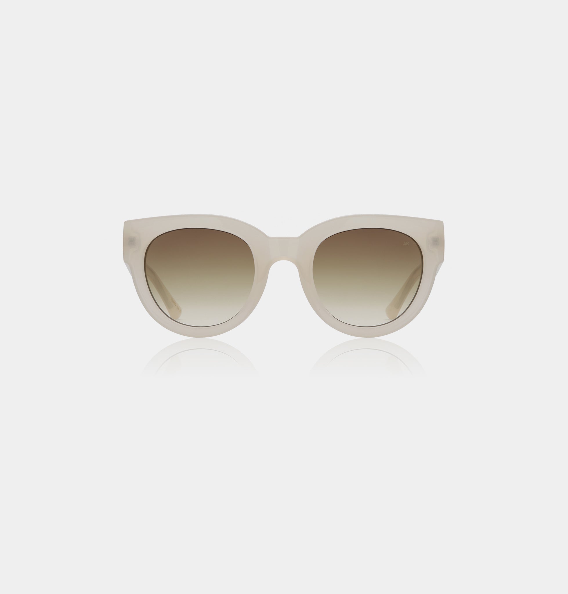 Lilly sunglasses in cream bone