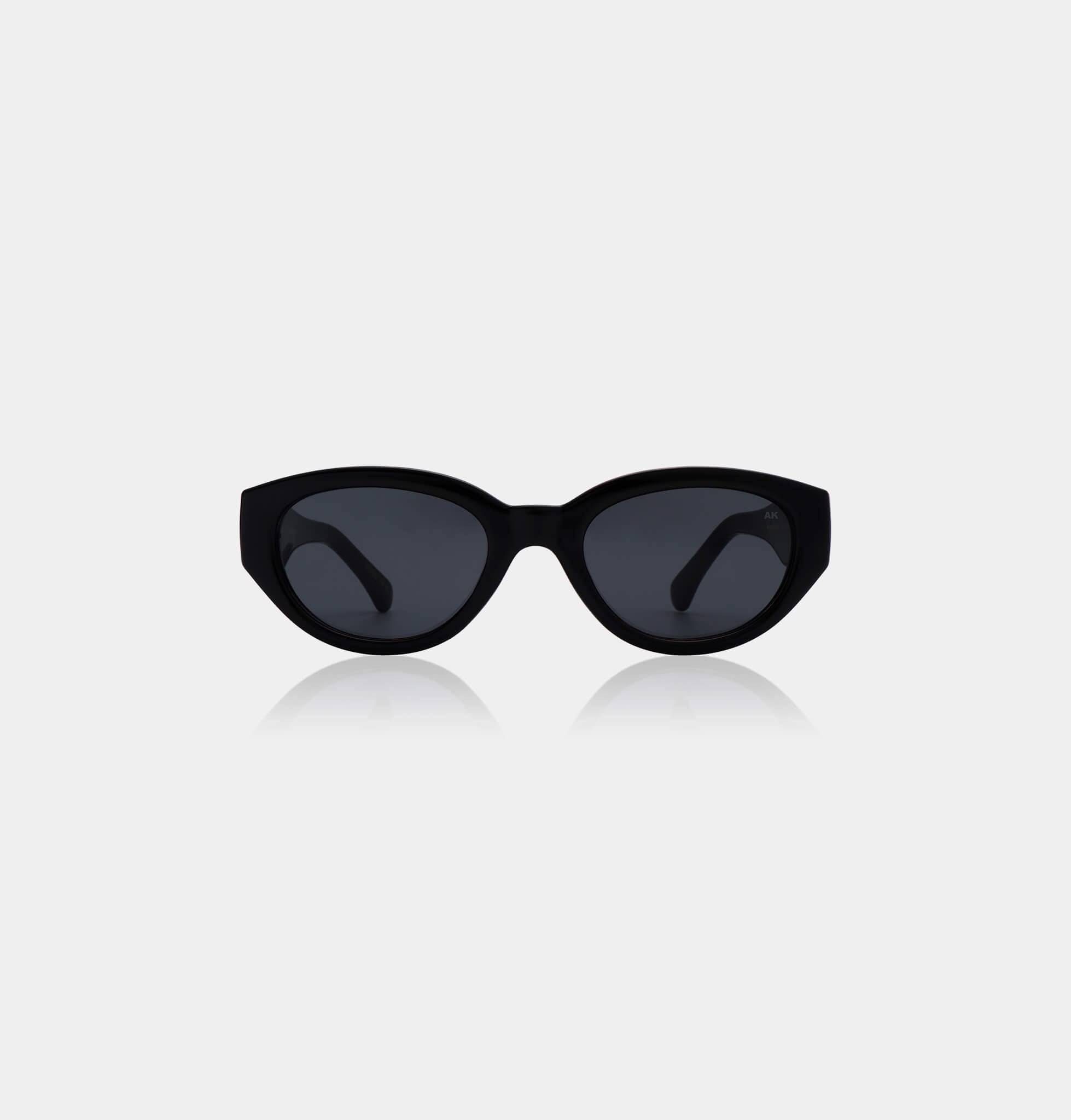 Winnie sunglasses in black