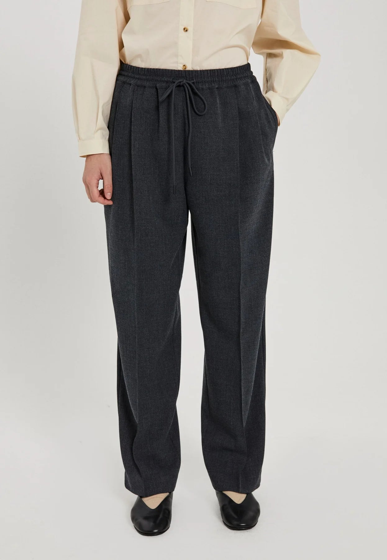Cano casual pants in dark grey melange