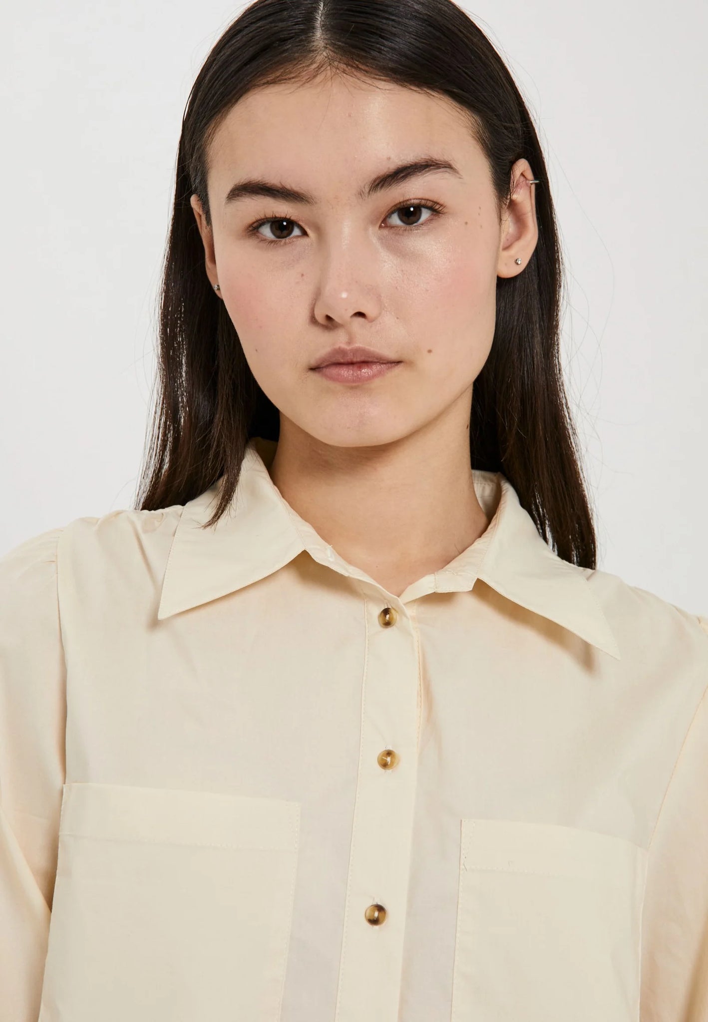 Cest shirt in light cream