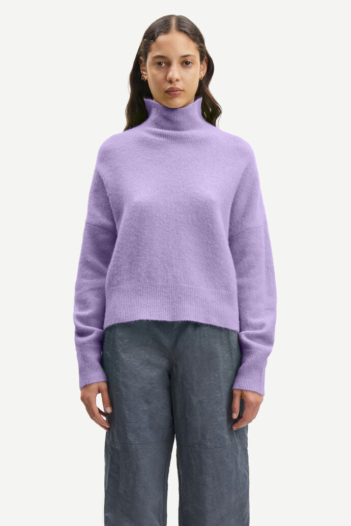 Nola cashmere turtleneck in rhapsody