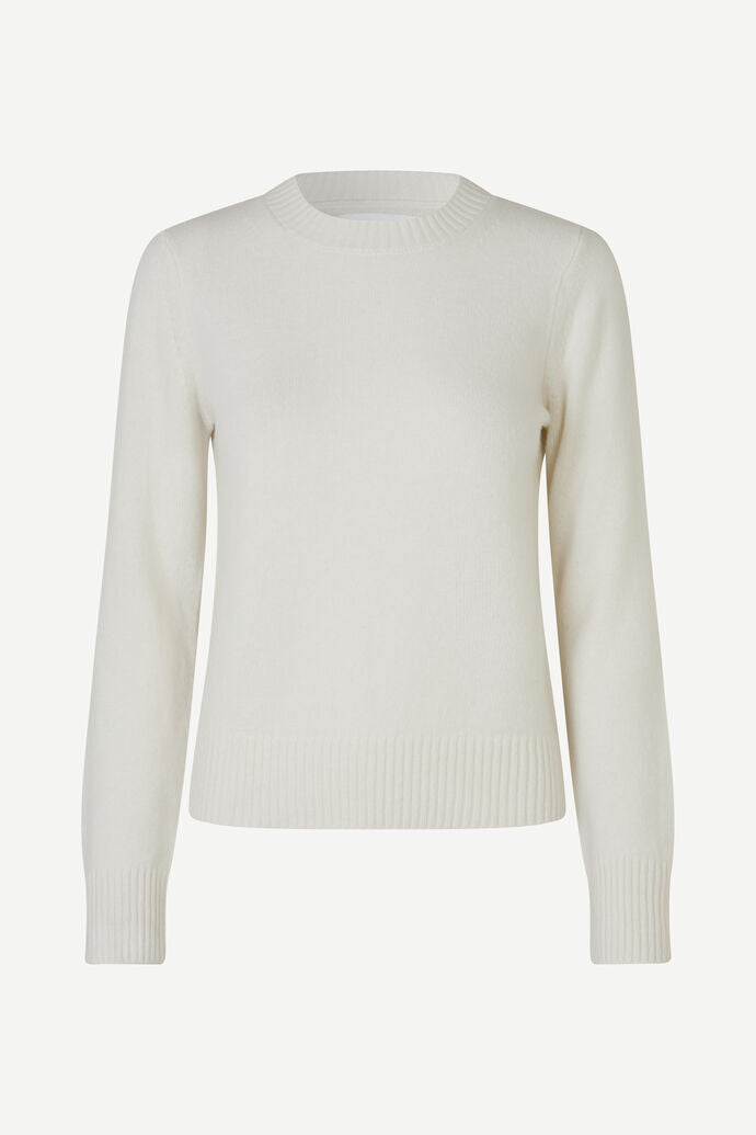Merino knit sweater in off white