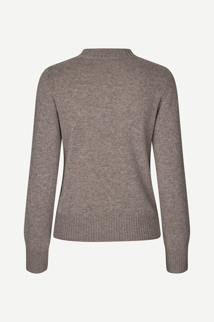 Pure merino knit sweater in nature