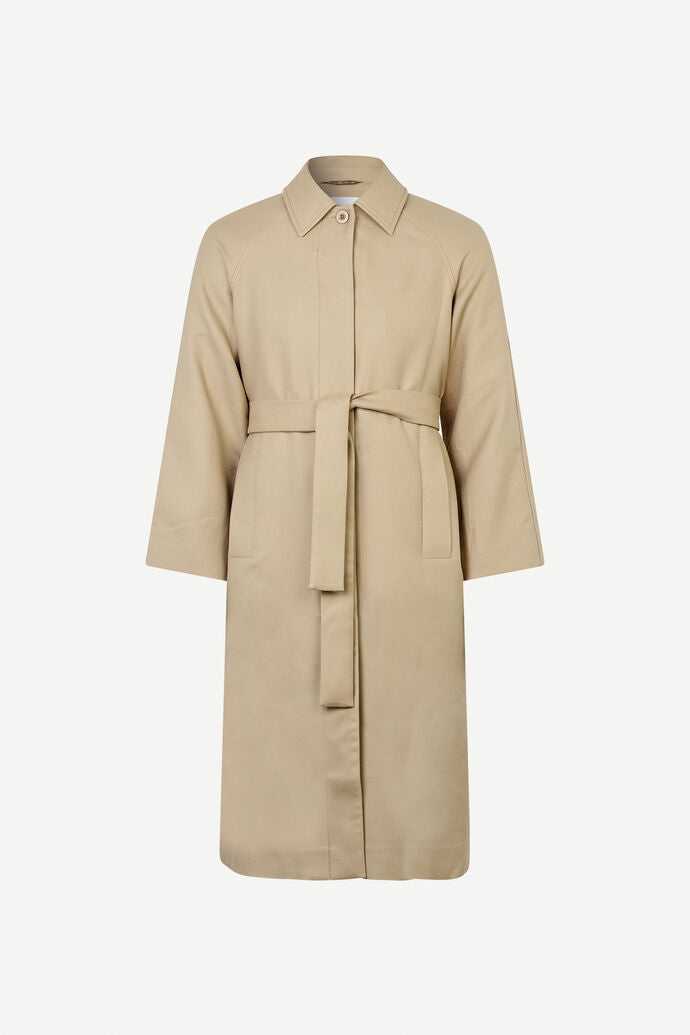 Trench coat in chinchilla