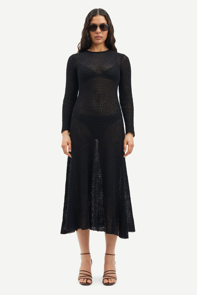 Crochet dress in black