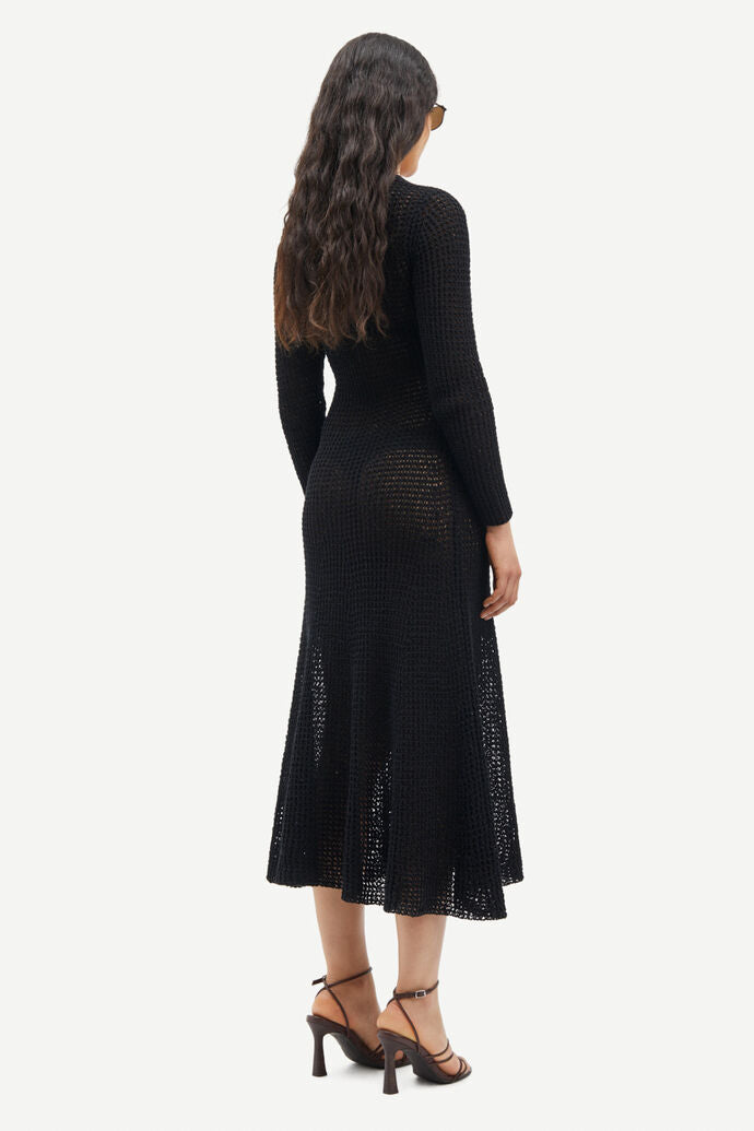 Crochet dress in black