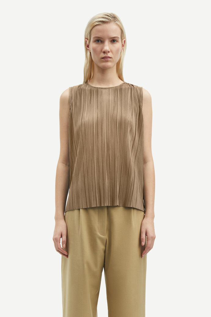 Pleated top in lead grey