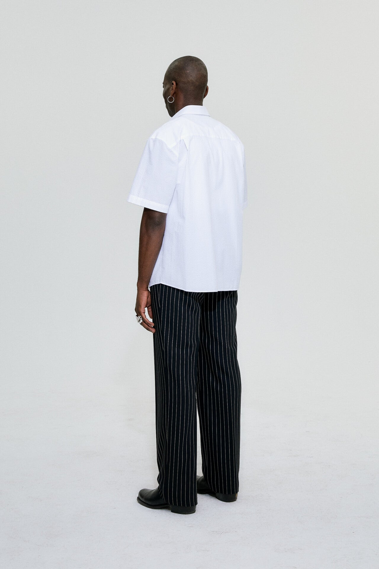 Gewand pants in pinstripe by goutez