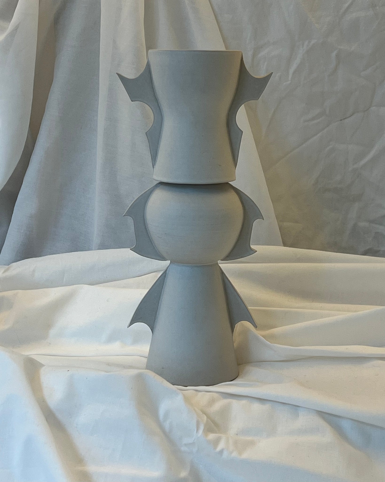 Sculptural vase in white by Fritz Adamski