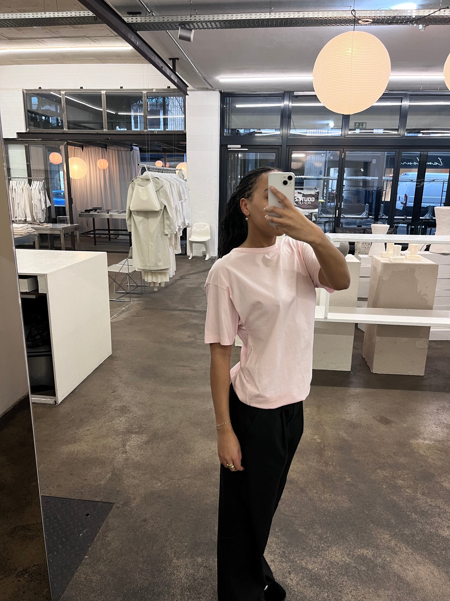 Classic unisex shirt in rose by can pep rey