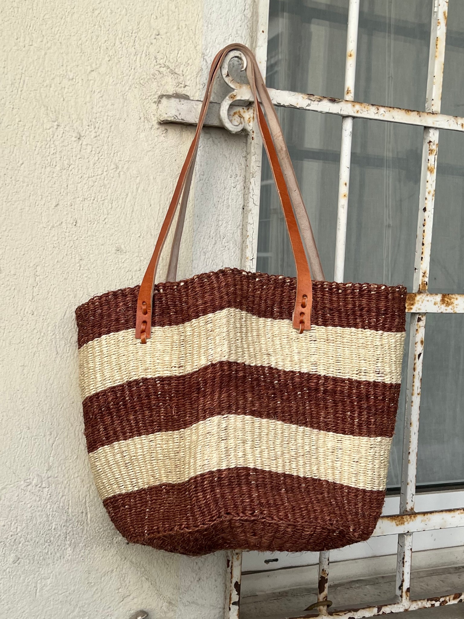 Sisal bag in chocolate