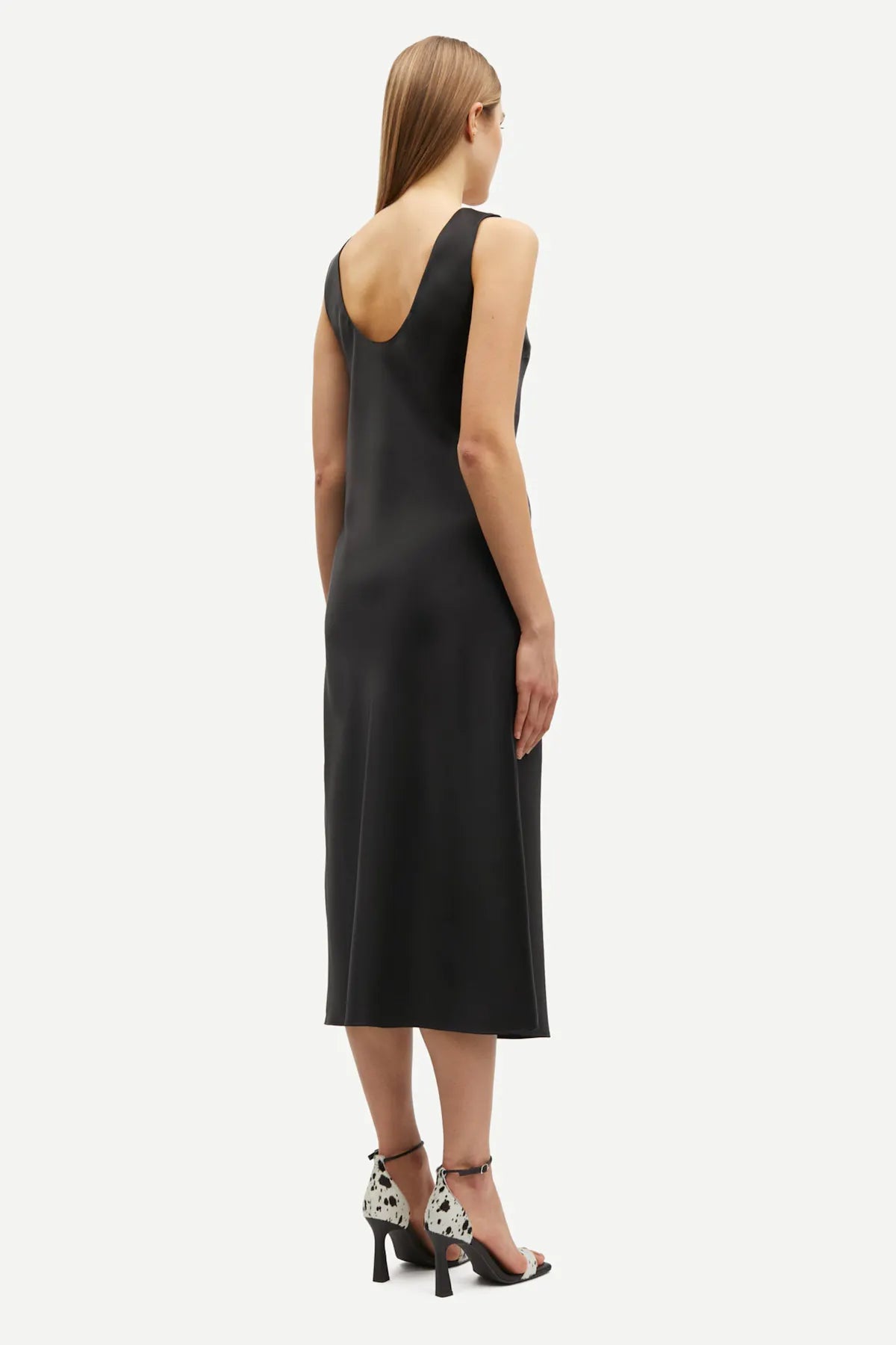 Sasumma dress in black