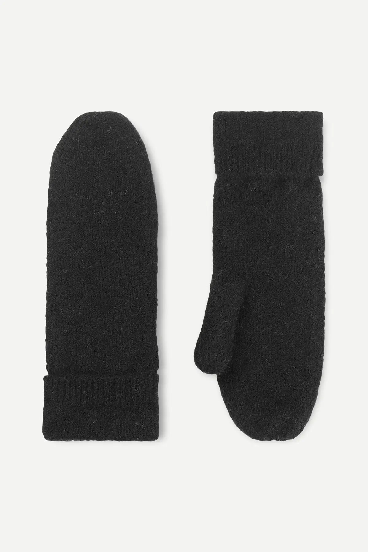 Nor mitten in black