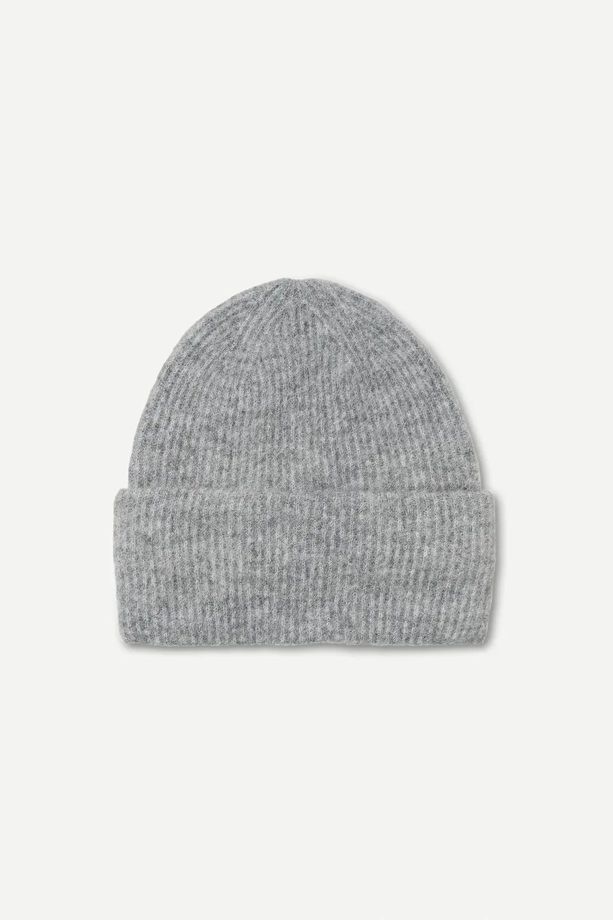 Alpaca beanie in grey mel