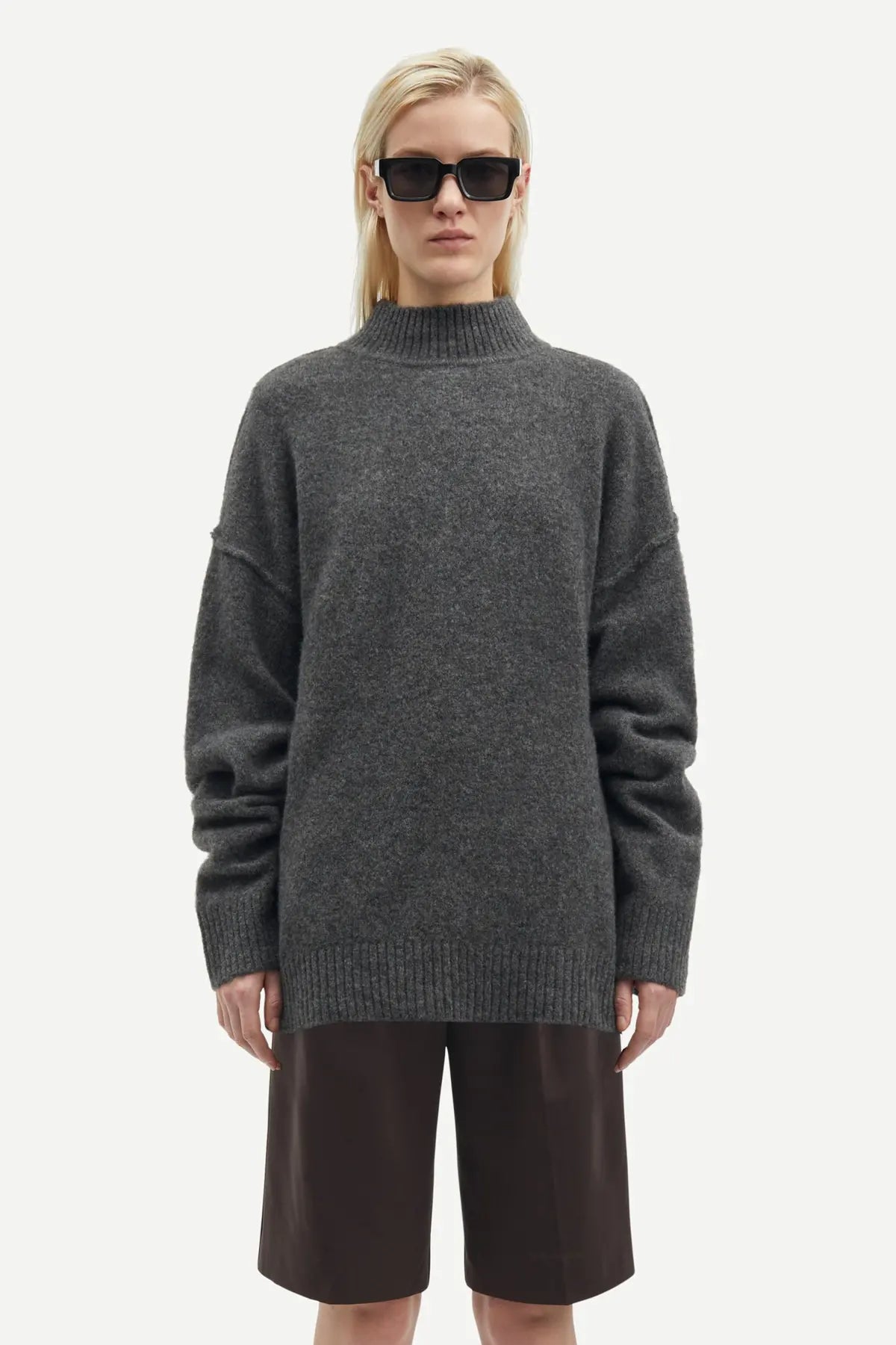 Saceleste sweater in black oyster