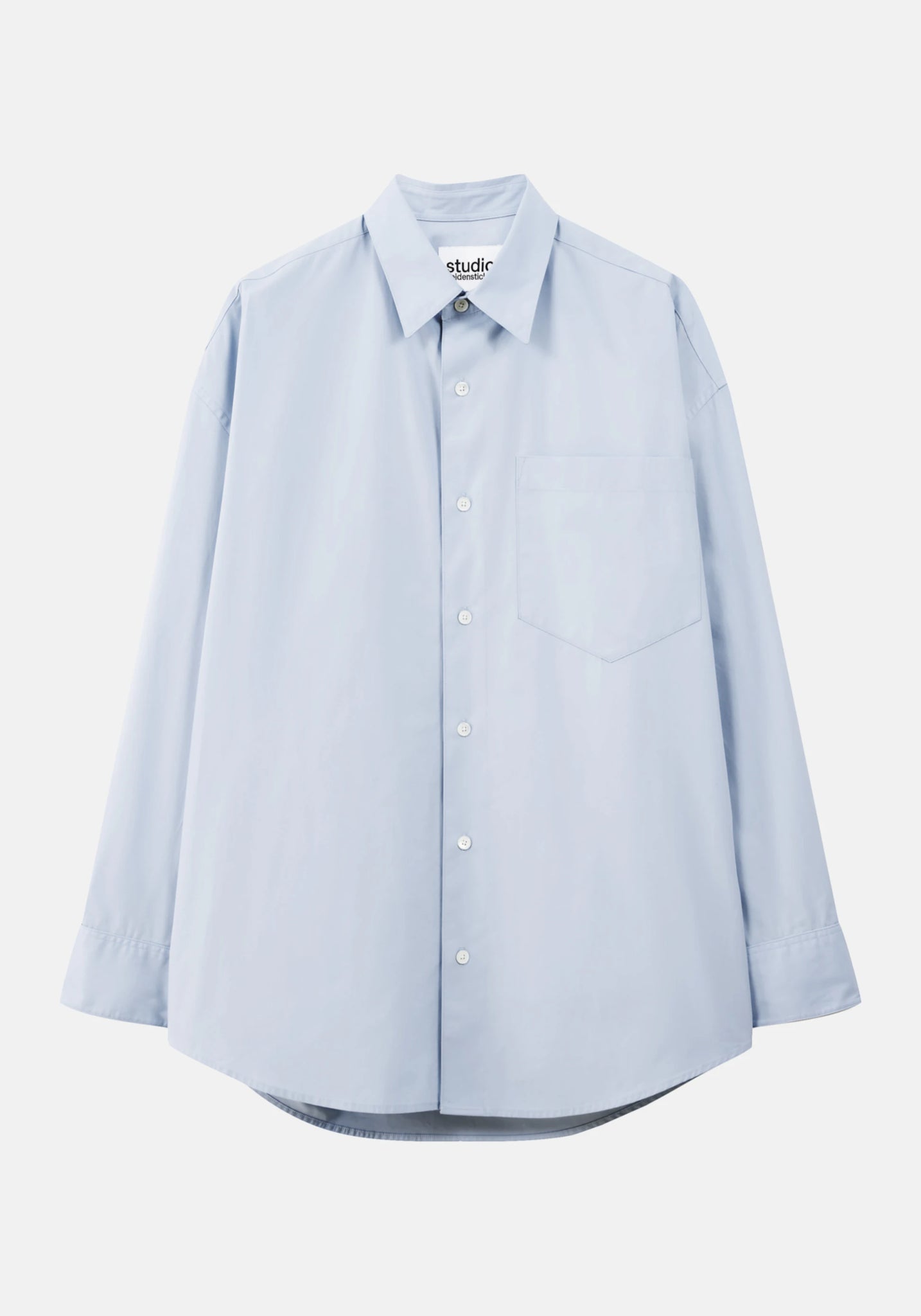Gender neutral shirt in light blue by Studio Seidensticker