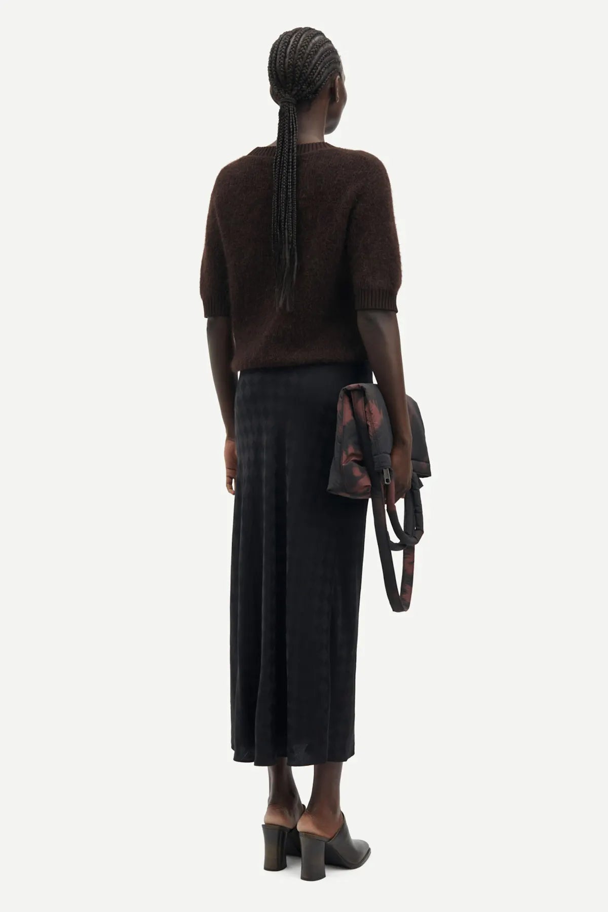 Jeanne short sleeve knit in chocolate