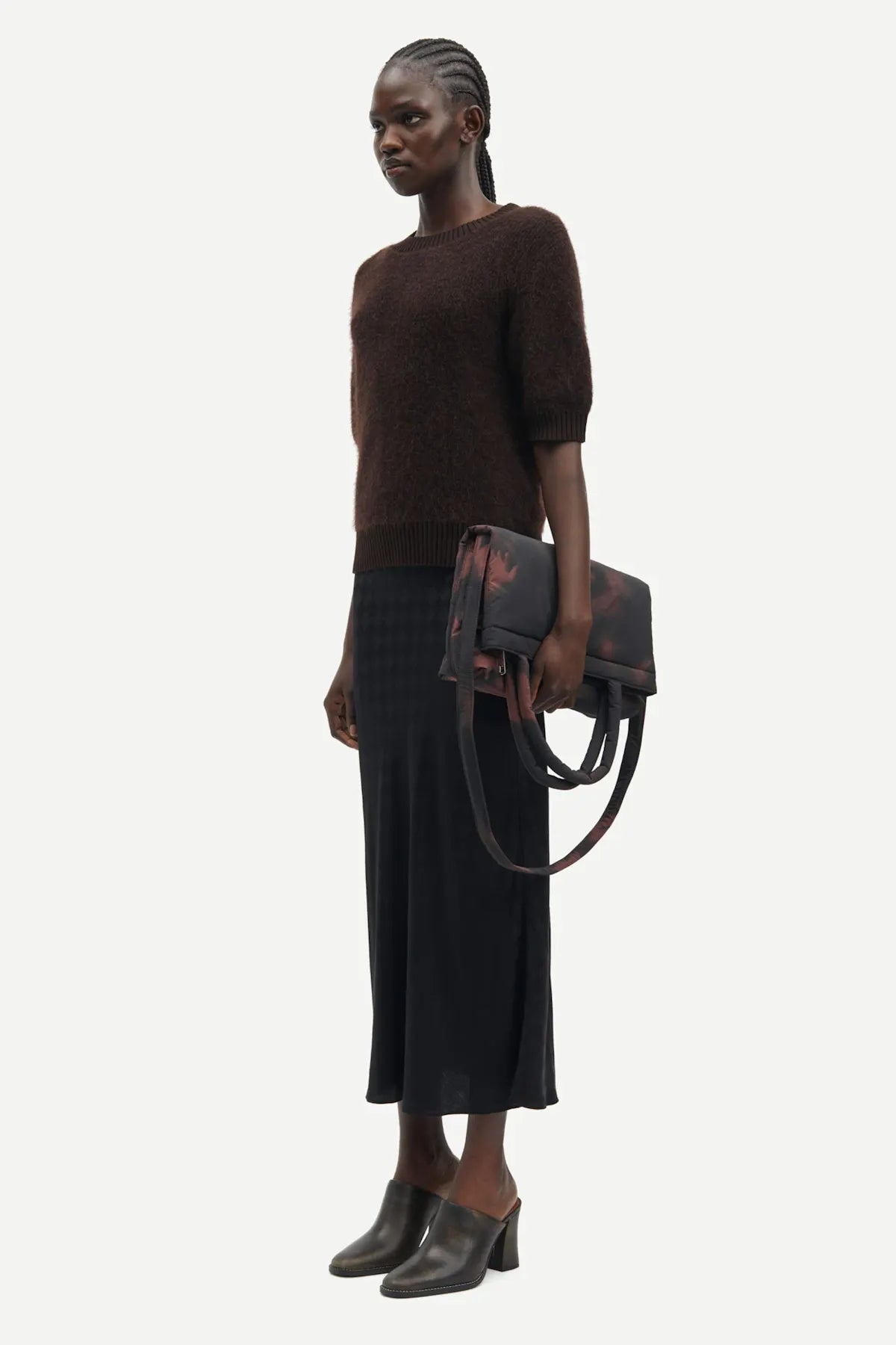 Jeanne short sleeve knit in chocolate