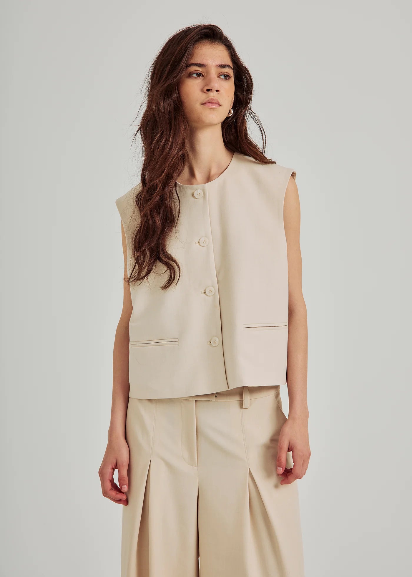 Kamin cropped waistcoat in creme