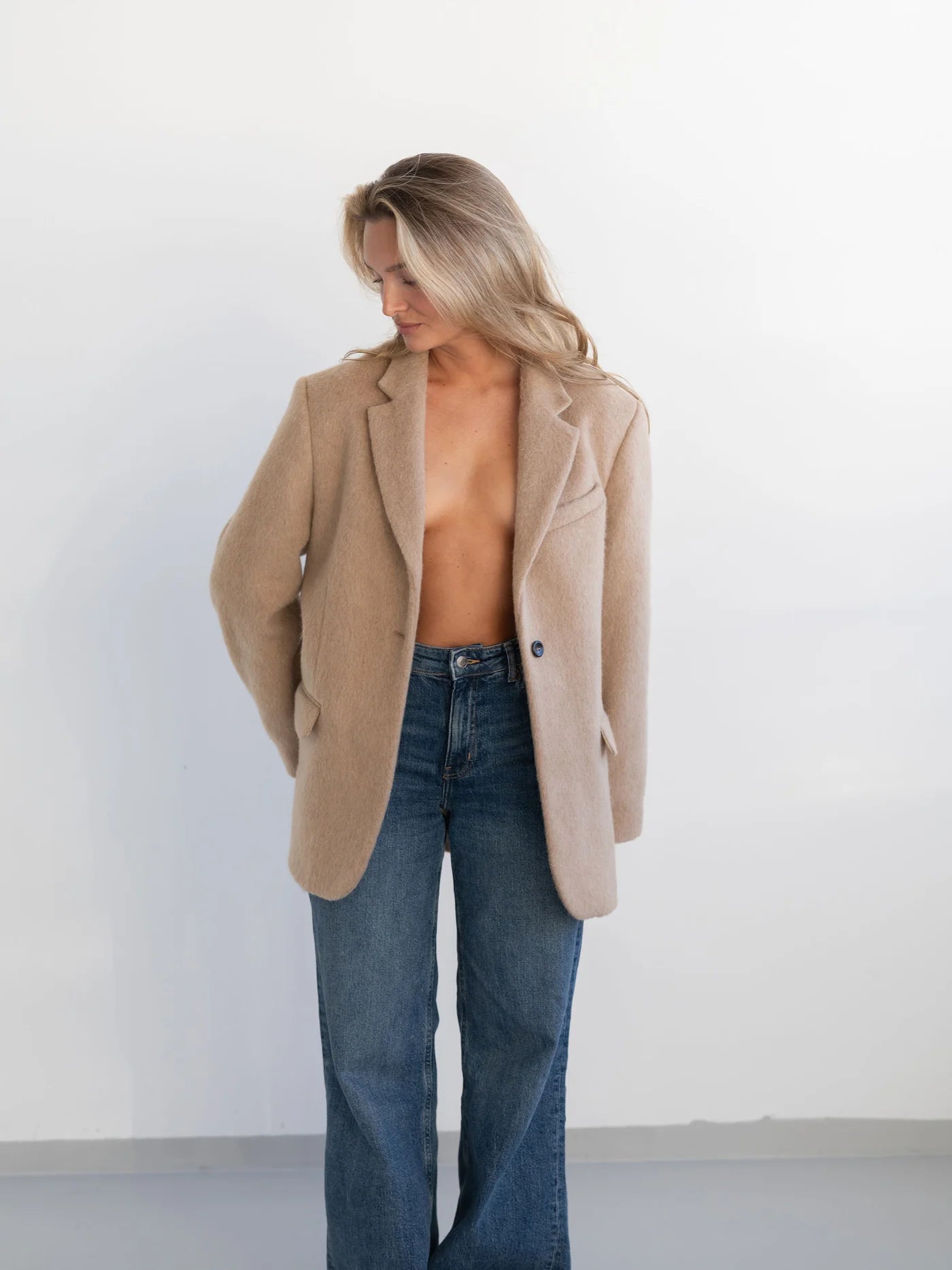 Heidi blazer in sand