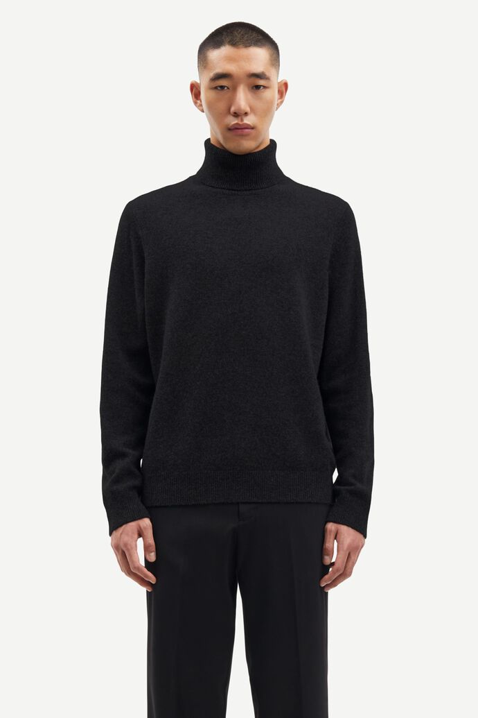 Isak knit turtleneck in black